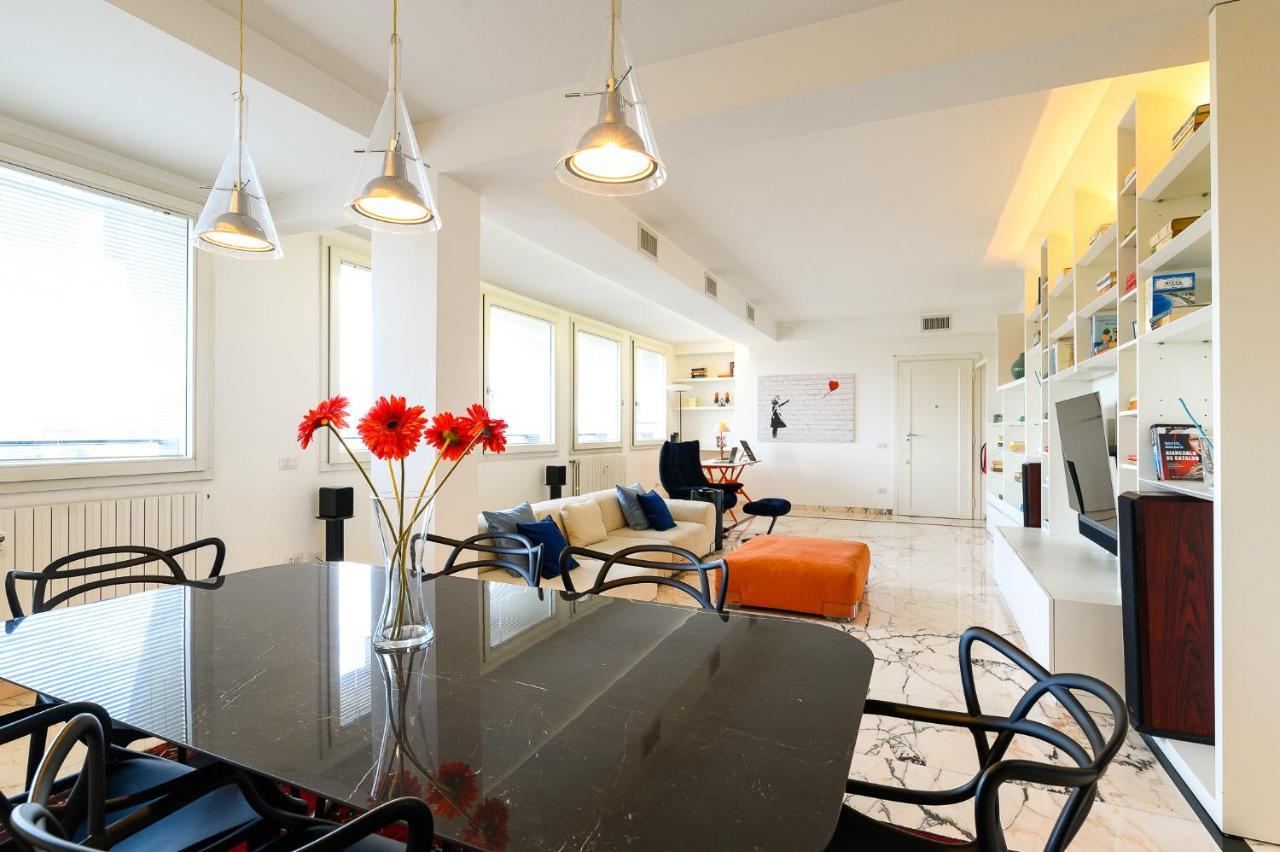 Peaceful Penthouse With Garage By Ndp Rent Leilighet Roma Eksteriør bilde